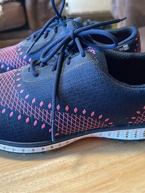 Skechers Women's Go Golf Elite Ace Spikeless Golf Shoe - NVY/PNK Size 8.5